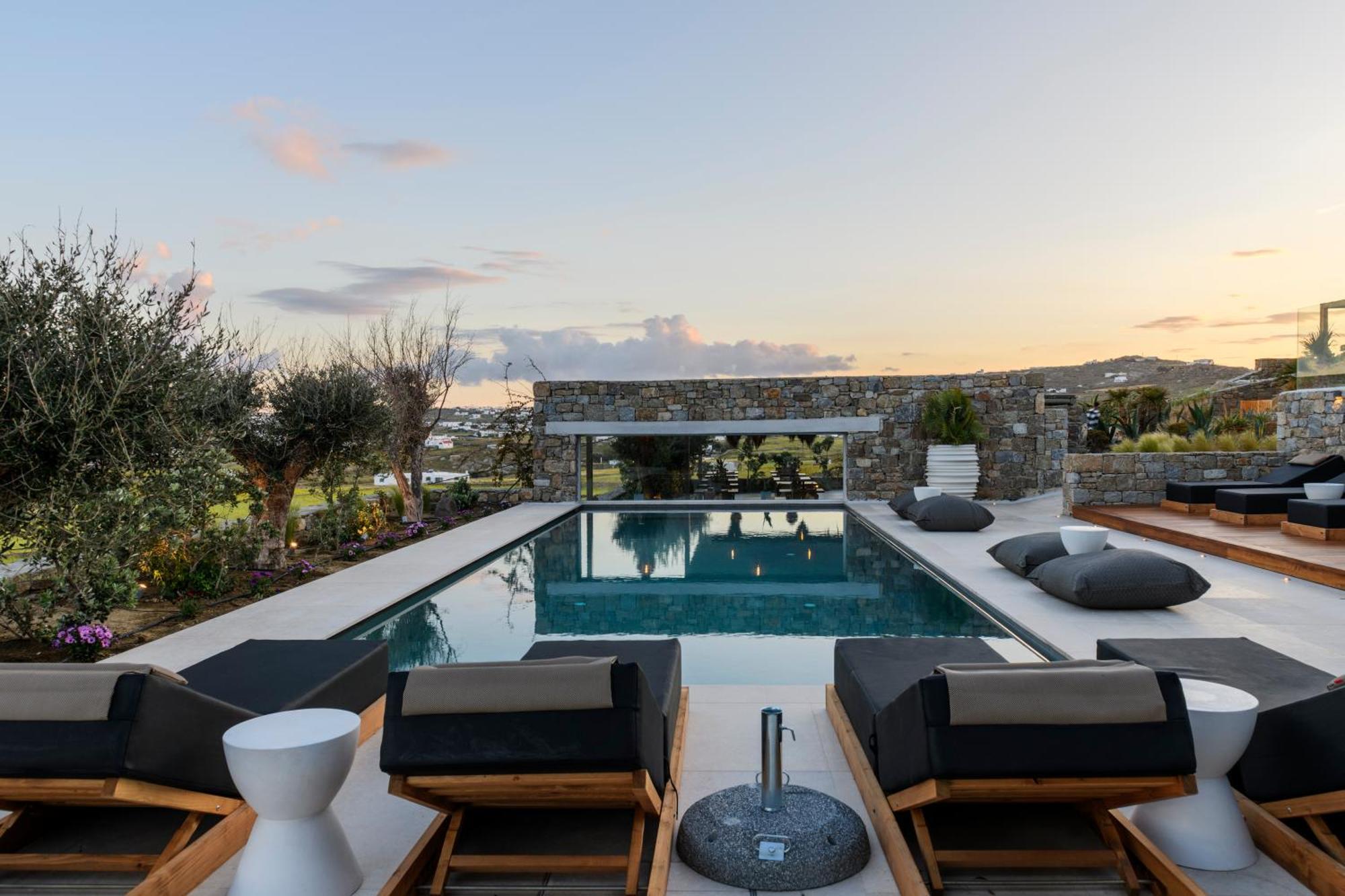 Nasta Suites & Villas Intentional Living Mykonos Mykonos Town Екстериор снимка